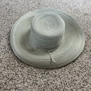 Sloggers Sun Hat Size Medium 22 Inches Wide Brim Woven Beach Vacation